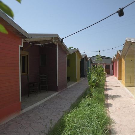 Miqt Beach - Bungalows Orikum Ngoại thất bức ảnh