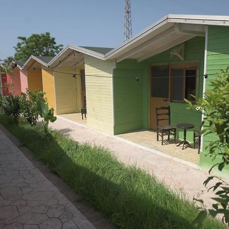 Miqt Beach - Bungalows Orikum Ngoại thất bức ảnh
