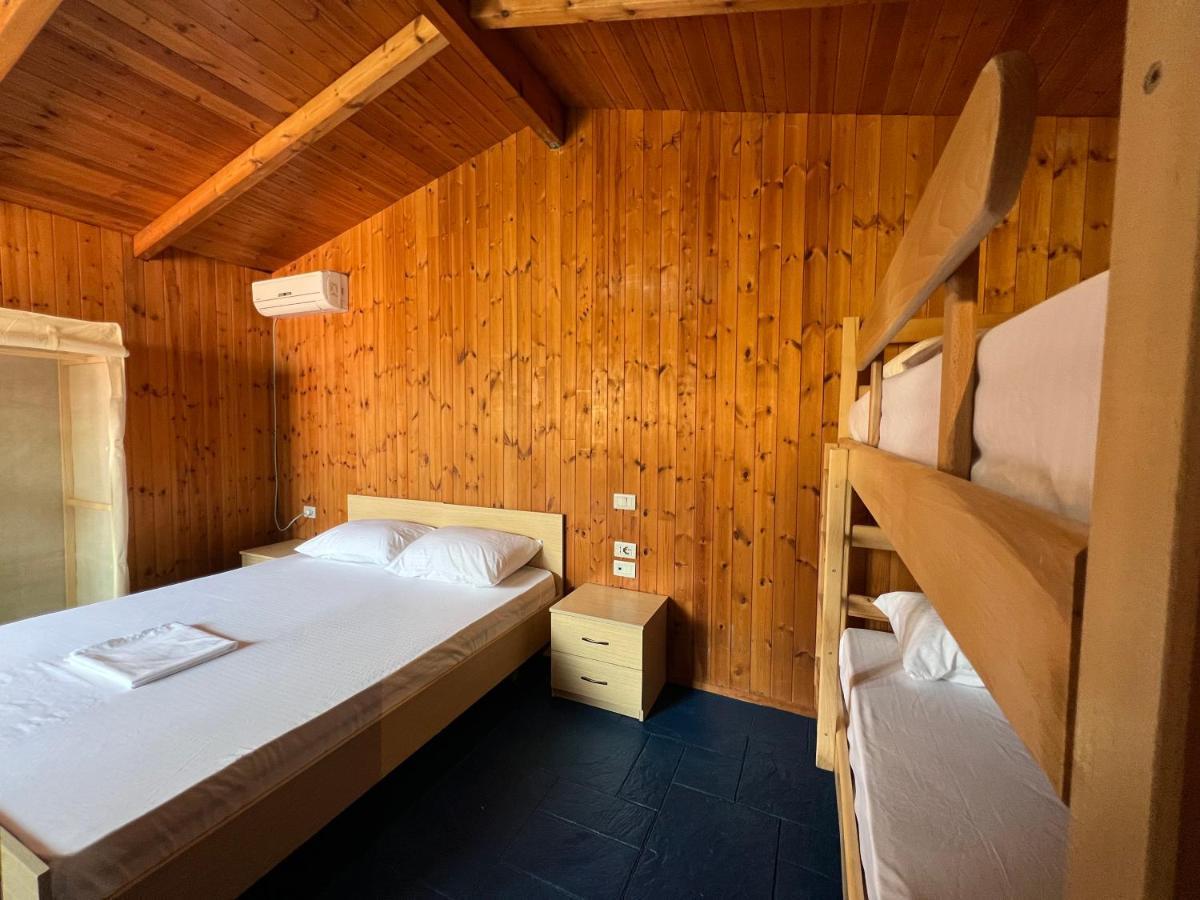 Miqt Beach - Bungalows Orikum Ngoại thất bức ảnh